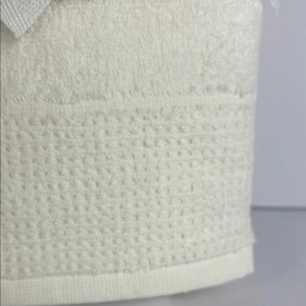Baveno Home Bath Hand Towels Off White Turkish Cotton Waffle Set of 2 NEW